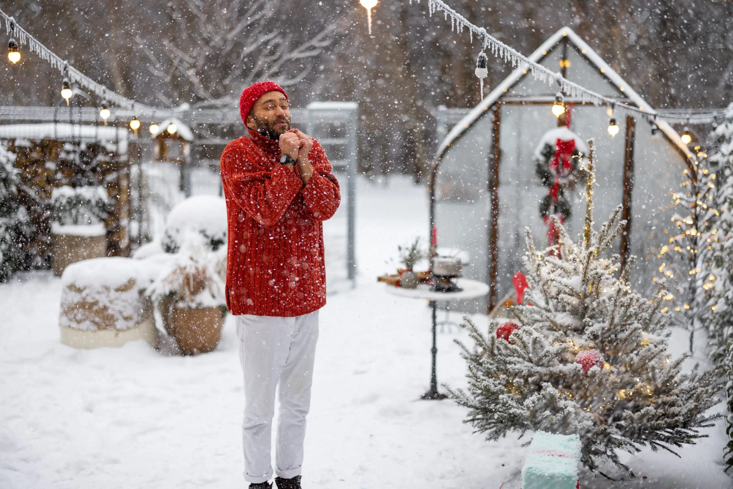 un homme durant son voyage à Rovaniemi
