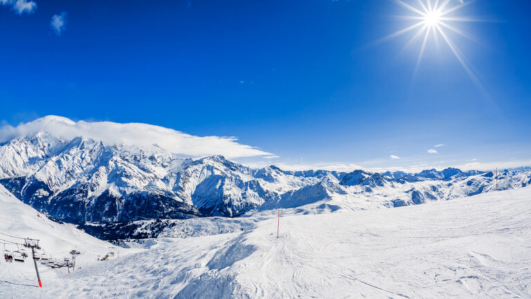 Vacances de ski 2025 : où partir ? En France ou à l’étranger ?